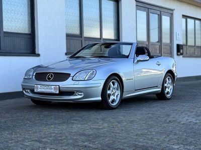 Gebraucht Mercedes SLK230 197 PS (144 kW) 2002 Silber (744 brillantsilber) Cabrio