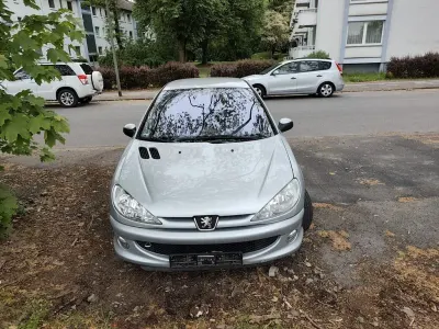 Gebraucht Peugeot 206 Quiksilver 88 PS (64 kW) 2005 Limousine