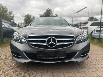 Gebraucht Mercedes E220 170 PS (125 kW) 2016 Grau Limousine