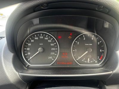 Gebraucht BMW 116 122 PS (89 kW) 2009 Schwarz Kleinwagen