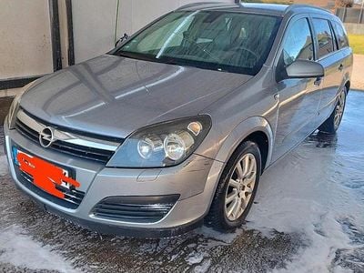 Gebraucht Opel Astra 125 PS (91 kW) 2005 Silber Kombi