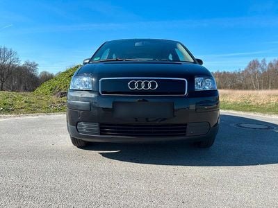 Second-hand Audi A2 75 CP (55 kW) 2000 Negru Hatchback