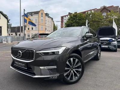 Gebraucht Volvo XC60 Plus 197 PS (144 kW) 2023 Grau SUV