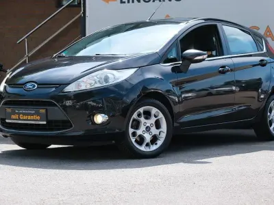 Gebraucht Ford Fiesta Cool & Sound Edition 82 PS (60 kW) 2012 Schwarz Limousine