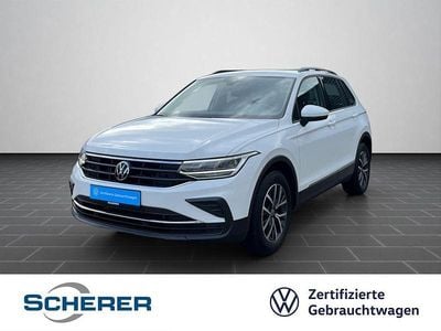 Gebraucht VW Tiguan Life 150 PS (110 kW) 2022 Pure white SUV