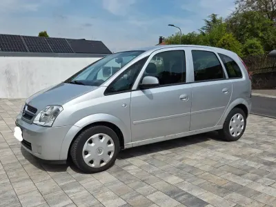 Gebraucht Opel Meriva 101 PS (74 kW) 2005 Silber Van / Kleinbus