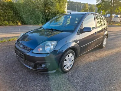 Gebraucht Ford Fiesta 60 PS (44 kW) 2008 Grau Kleinwagen