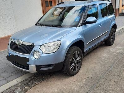 Usata Skoda Yeti Adventure 105 CV (77 kW) 2013 Blu SUV