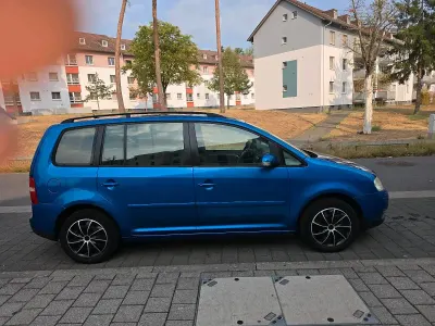Gebraucht VW Touran 105 PS (77 kW) 2006 Blau Van / Kleinbus