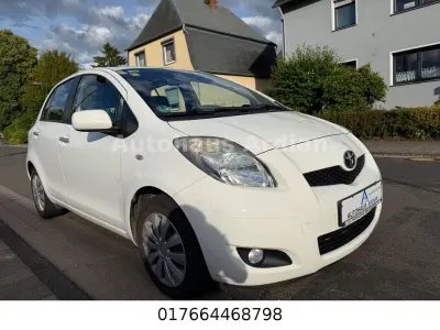Gebraucht Toyota Yaris Life 101 PS (74 kW) 2010 Weiß Kleinwagen