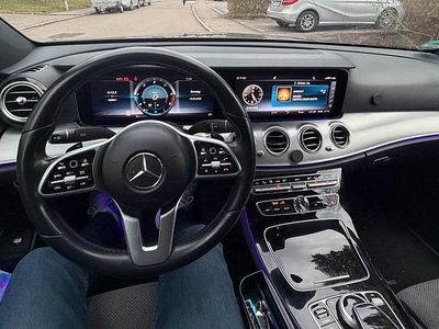 Gebraucht Mercedes E220 194 PS (142 kW) 2019 Schwarz Limousine