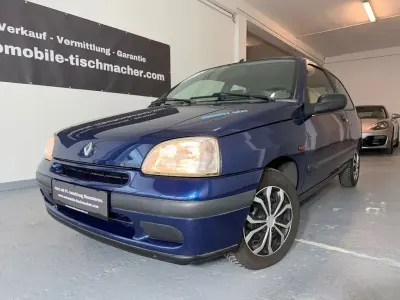 Gebraucht Renault Clio 54 PS (39 kW) 1997 Blau Kleinwagen