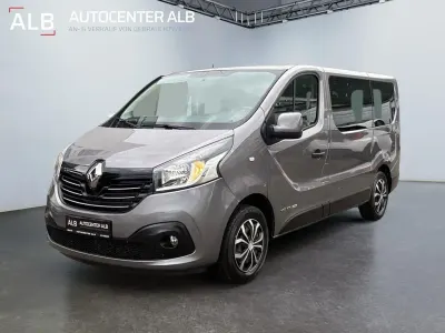 Gebraucht Renault Trafic Expression 140 PS (102 kW) 2015 Grau Van / Kleinbus