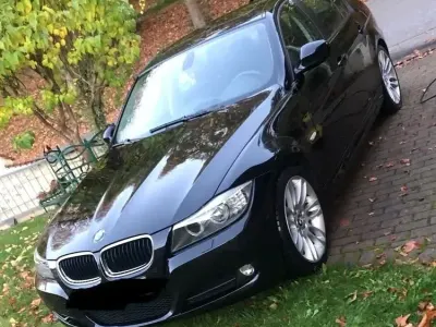 Gebraucht BMW 320 170 PS (125 kW) 2009 Schwarz Limousine