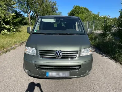 Gebraucht VW Caravelle 174 PS (127 kW) 2009 Grün Van