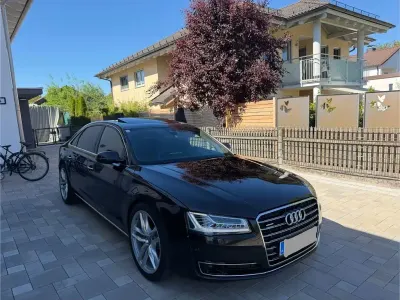 Używany Audi A8L Ambiente 385 KM (283 kW) 2014 Brązowy Sedan/Limuzyna