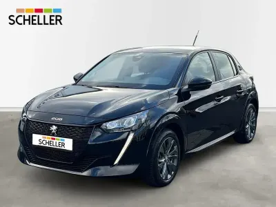 Gebraucht Peugeot e-208 Active 100 kW (136 PS) 2022 Lackierung schwarz perla nera/ Kleinwagen