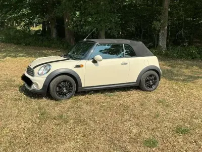 Gebraucht Mini Cooper Cabriolet 122 PS (89 kW) 2015 Beige Cabrio
