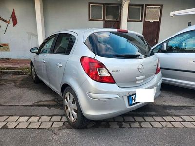 Gebraucht Opel Corsa Edition 69 PS (50 kW) 2010 Silber Kleinwagen