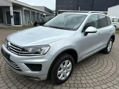 Używany VW Touareg Terrain Tech 262 KM (192 kW) 2016 Srebrny SUV