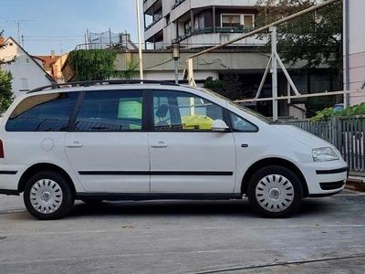 Weiß Gebraucht 2009 VW Sharan United Van / Kleinbus | 6.500 € (Teuer)