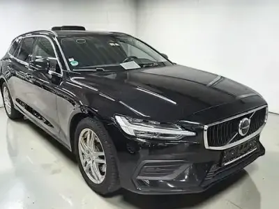 Gebraucht Volvo V60 Core 197 PS (144 kW) 2023 Schwarz Kombi