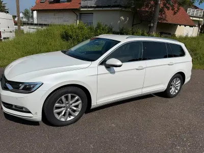 Gebraucht VW Passat 150 PS (110 kW) 2018 Weiß Kombi