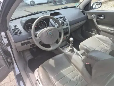 Gebraucht Renault Mégane Cabriolet 135 PS (99 kW) 2006 Silber Cabrio