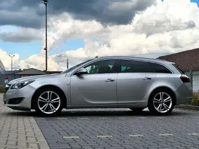 Gebraucht Opel Insignia 170 PS (125 kW) 2015 Silber Kombi