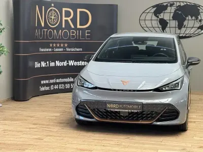 Begagnad Cupra Born 150 kW (204 HK) 2023 Grå Halvkombi