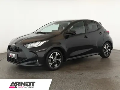 Gebraucht Toyota Yaris Hybrid 116 PS (85 kW) 2025 Mysticschwarz Limousine
