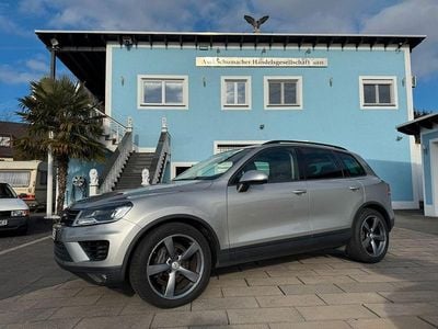 Gebraucht VW Touareg 204 PS (150 kW) 2015 Silber SUV