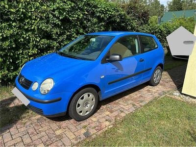 Blau Gebraucht 2003 VW Polo Kleinwagen | 1.500 € (Fairer Preis)