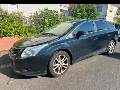 Gebraucht Toyota Avensis T2 150 PS (110 kW) 2011 Schwarz Kombi