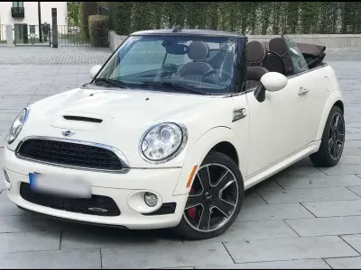 Second-hand Mini John Cooper Works Cabriolet 210 CP (154 kW) 2009 Bej Cabrio