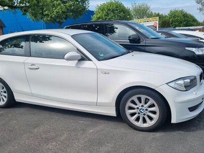 gebraucht BMW 118 d - weiß Automatik 143PS