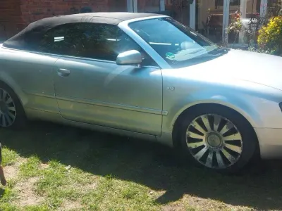 Second-hand Audi Cabriolet Comfort 220 CP (161 kW) 2004 Argintiu Cabrio