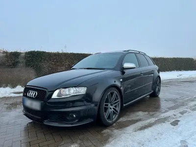 Usata Audi RS4 420 CV (308 kW) 2006 Nero Station wagon