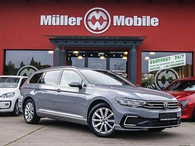 Mondsteingrau (metallic) Gebraucht 2022 VW Passat GTE Kombi | 27.900 € (Fairer Preis)