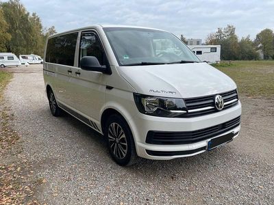 Weiß Gebraucht 2018 VW Multivan Van | 31.700 € (Superpreis)