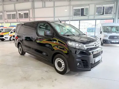 Używany Citroën Jumpy Business Class 122 KM (89 kW) 2018 Czarny Minivan