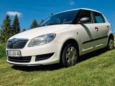 Gebraucht Skoda Fabia Cool Edition 90 PS (66 kW) 2012 Weiß Limousine