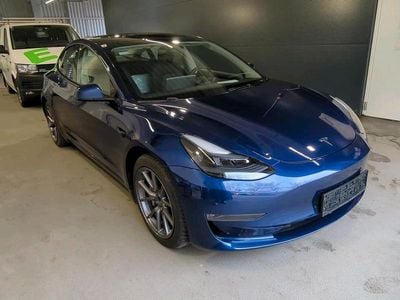 Begagnad Tesla Model 3 350 kW (476 HK) 2023 Blå Sedan