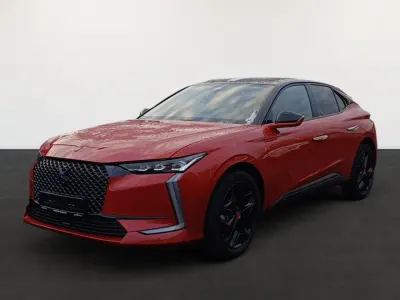 Gebraucht DS Automobiles DS4 Performance Line Plus 131 PS (96 kW) 2023 Lackierung peperoncino red/typ aussenverkleidung metalliclackierung Limousine