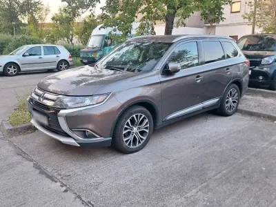 Gebraucht Mitsubishi Outlander 150 PS (110 kW) 2015 SUV