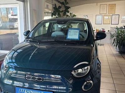 Gebraucht Fiat 500e Icon 86 kW (118 PS) 2021 Ozean grün Limousine