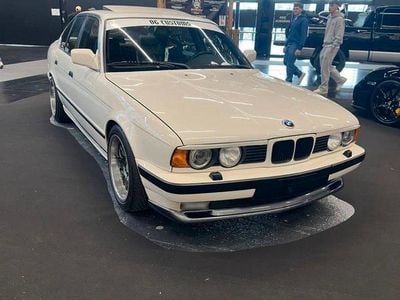 Gebraucht BMW 520 150 PS (110 kW) 1990 Weiß Limousine