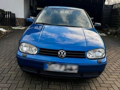 Blau Gebraucht 2003 VW Golf IV Kleinwagen | 3.300 € (Teuer)