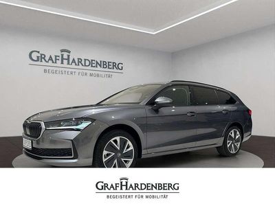 Neu Skoda Superb Selection 193 PS (141 kW) 2026 Graphite grau metallic Kombi