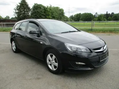 Usata Opel Astra 116 CV (85 kW) 2016 Nero Station wagon